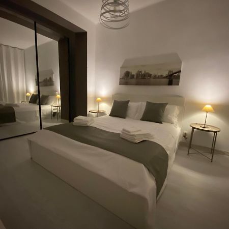 Dimora De Amicis 88 Apartment Bari Exterior photo