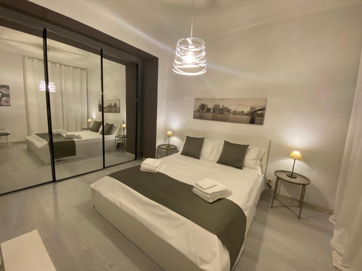 Dimora De Amicis 88 Apartment Bari Exterior photo