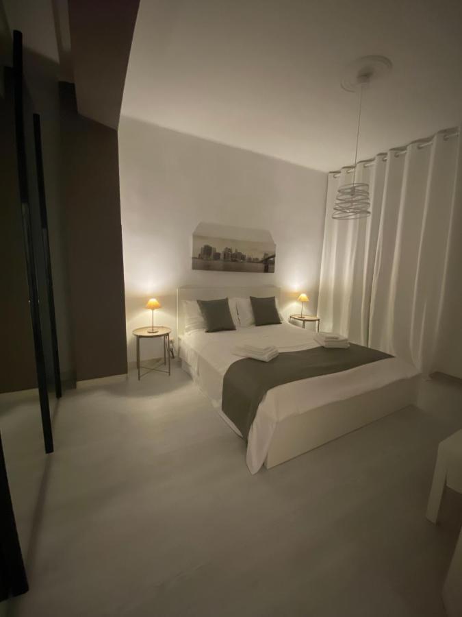 Dimora De Amicis 88 Apartment Bari Exterior photo